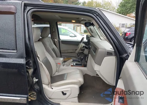 2008 Jeep Commander Limited z USA, uszkodzony, nr VIN 1J8HG58218C244132